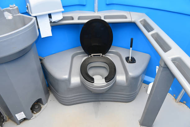 Best Luxury portable toilet rental  in Chicago, IL